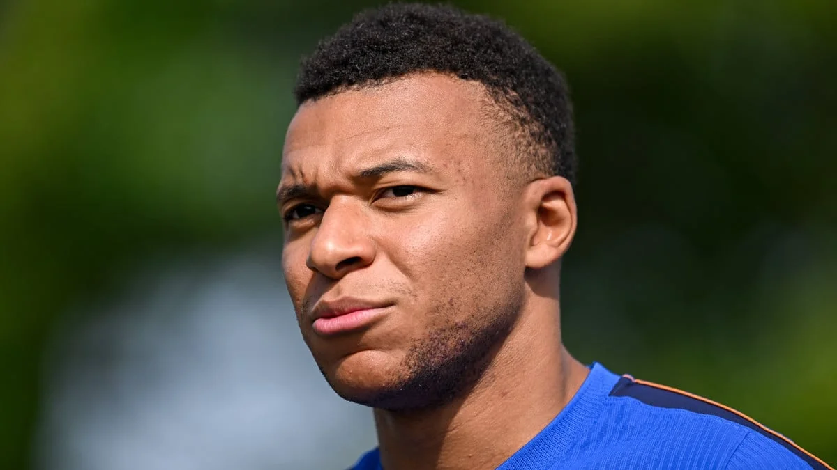 Kylian Mbappé et Ousmane Dembélé - Des possibles tensions à venir en équipe de France : «Ça peut poser des problèmes…»
