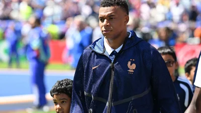 France/Sénégal : Une star de la télévision américaine l’a mis au défi, Mbappé a tenu parole !