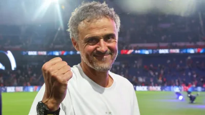 Une star du PSG prête à devenir entraîneur grâce à Luis Enrique et Didier Deschamps ? 