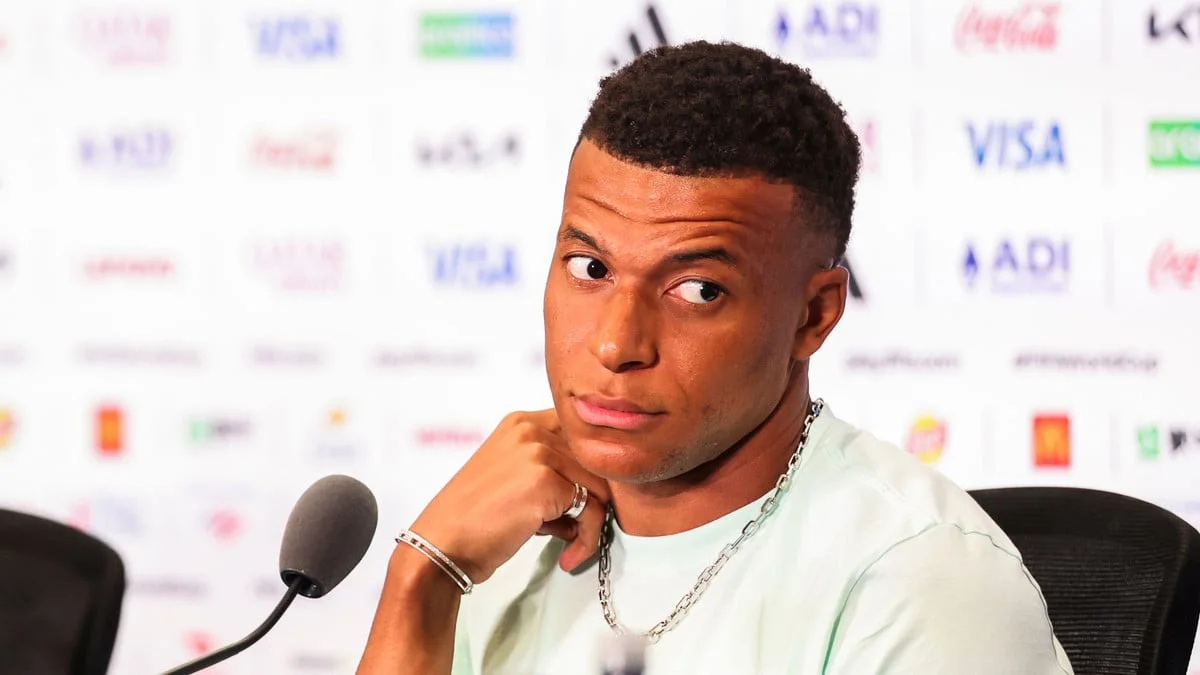 Mercato : Kylian Mbappé révèle des discussions et ouvre la porte à une destination inattendue après le Real Madrid ! 