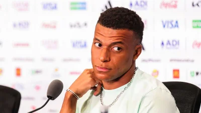 Mercato : Kylian Mbappé révèle des discussions et ouvre la porte à une destination inattendue après le Real Madrid !