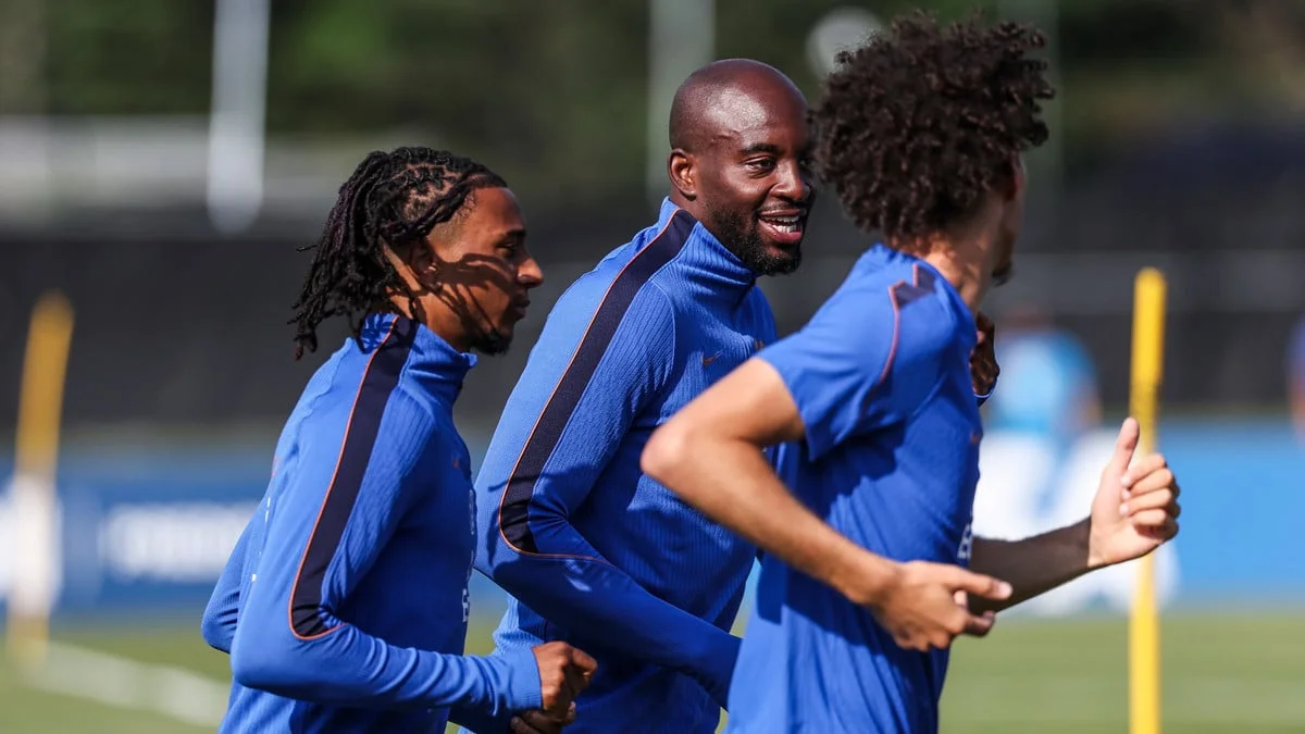 «Ce n'est pas normal» : Un joueur de l'équipe de France balance sur Michael Olise en pleine Coupe du monde