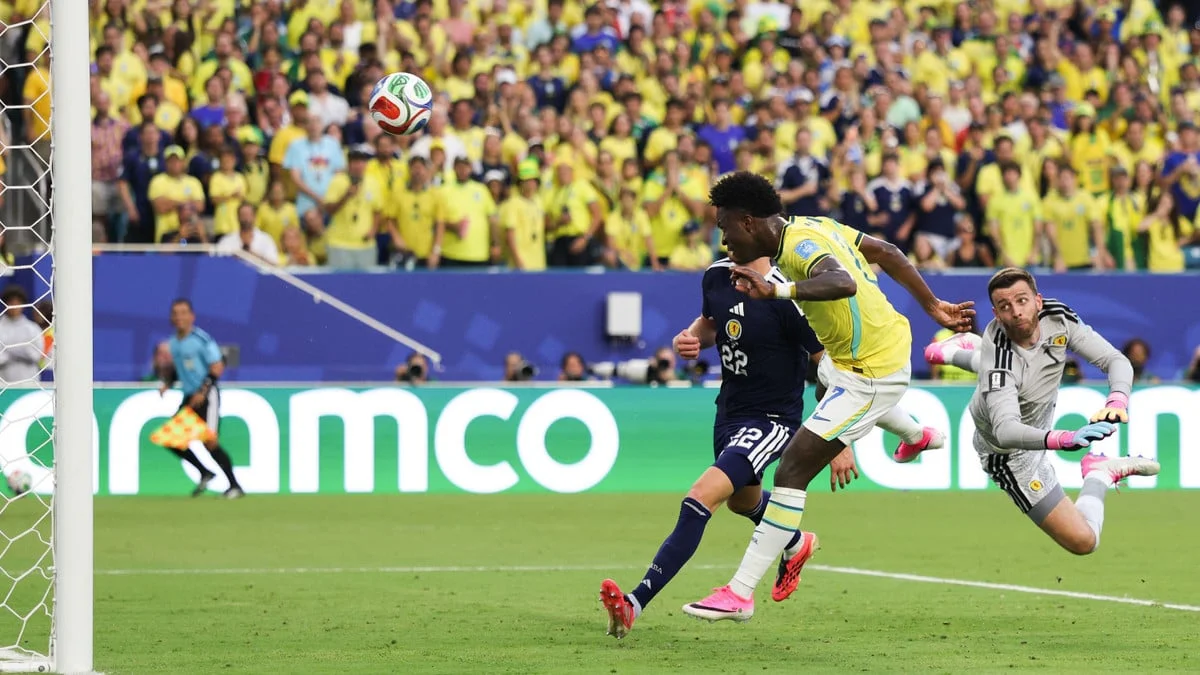 Coupe du monde 2026 - Brésil : Vinicius Jr gagne un pari «impossible» avec Carlo Ancelotti et balance tout à la télévision ! 