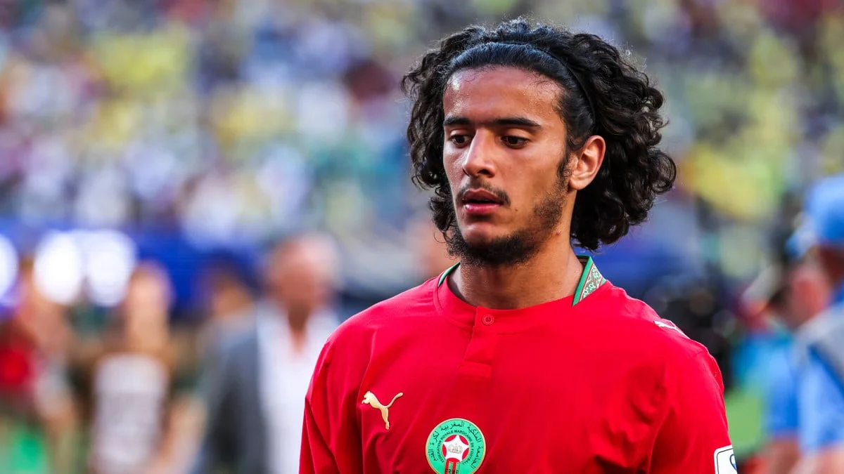 Ayyoub Bouaddi : Voilà la raison qui bloque son transfert au PSG !