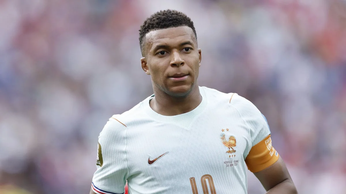 Kylian Mbappé : «Il me fait penser à moi», cette légende le désigne comme successeur !