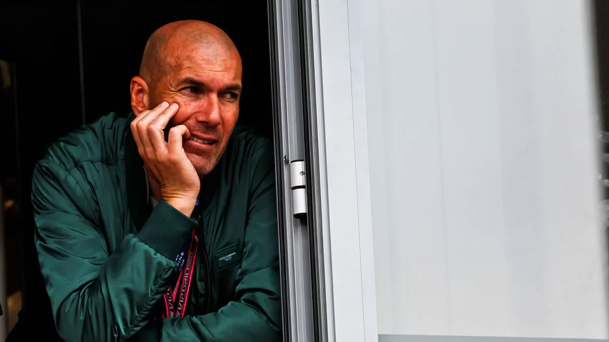 Zinedine Zidane : Une mauvaise nouvelle pour son futur salaire en équipe de France ? 