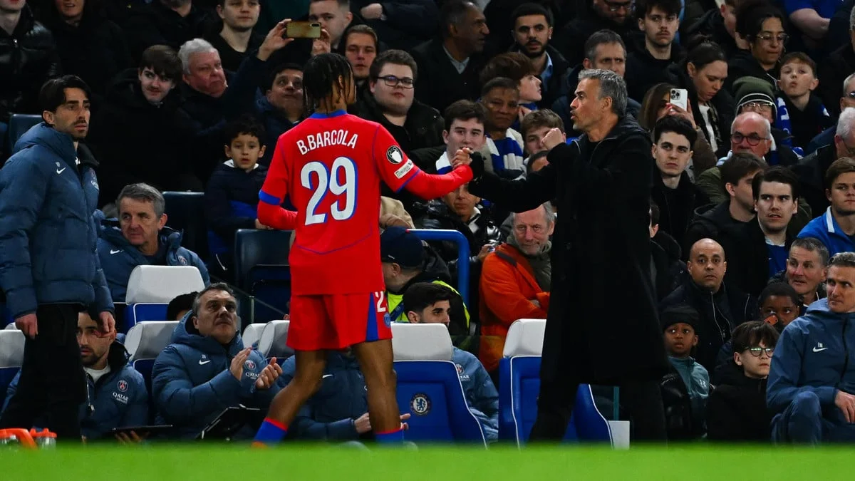 Mercato - PSG : Le malaise avec Luis Enrique qui rend possible le transfert de Bradley Barcola ?