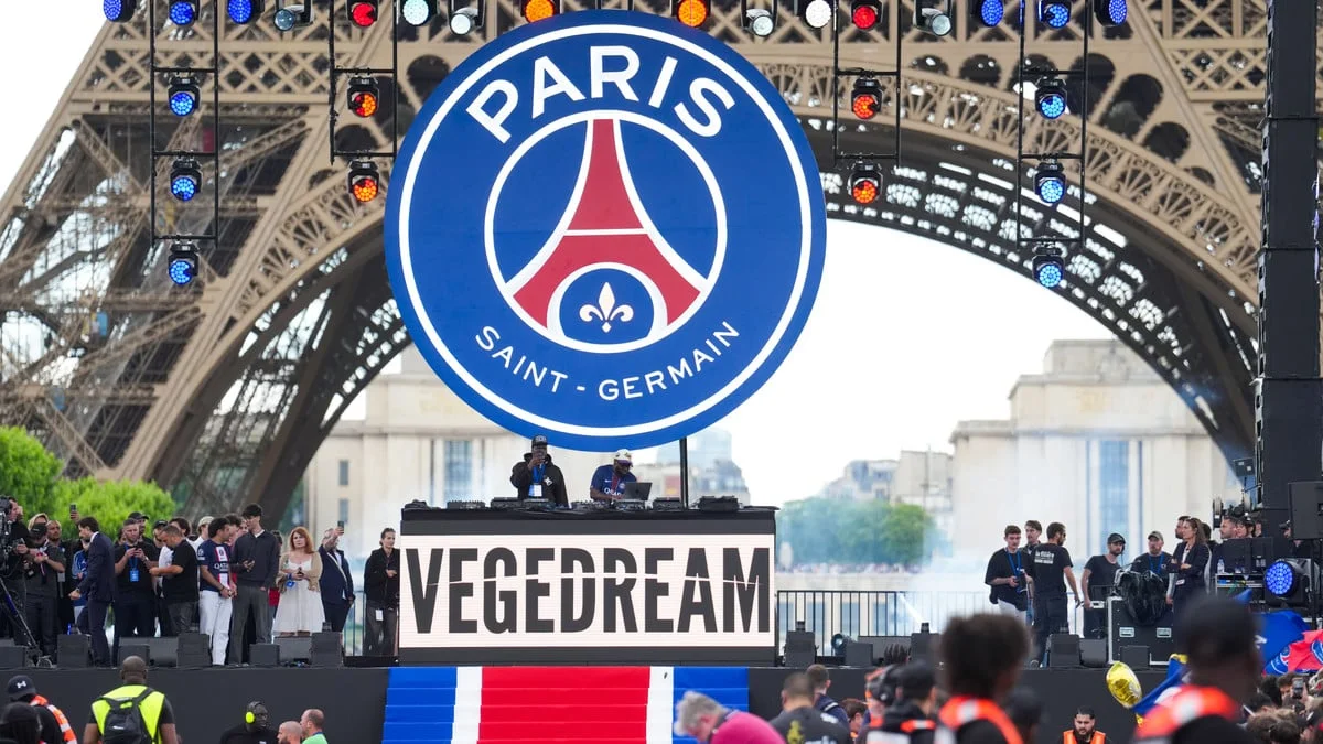 «Il va bientôt signer» : Transfert imminent au PSG ?