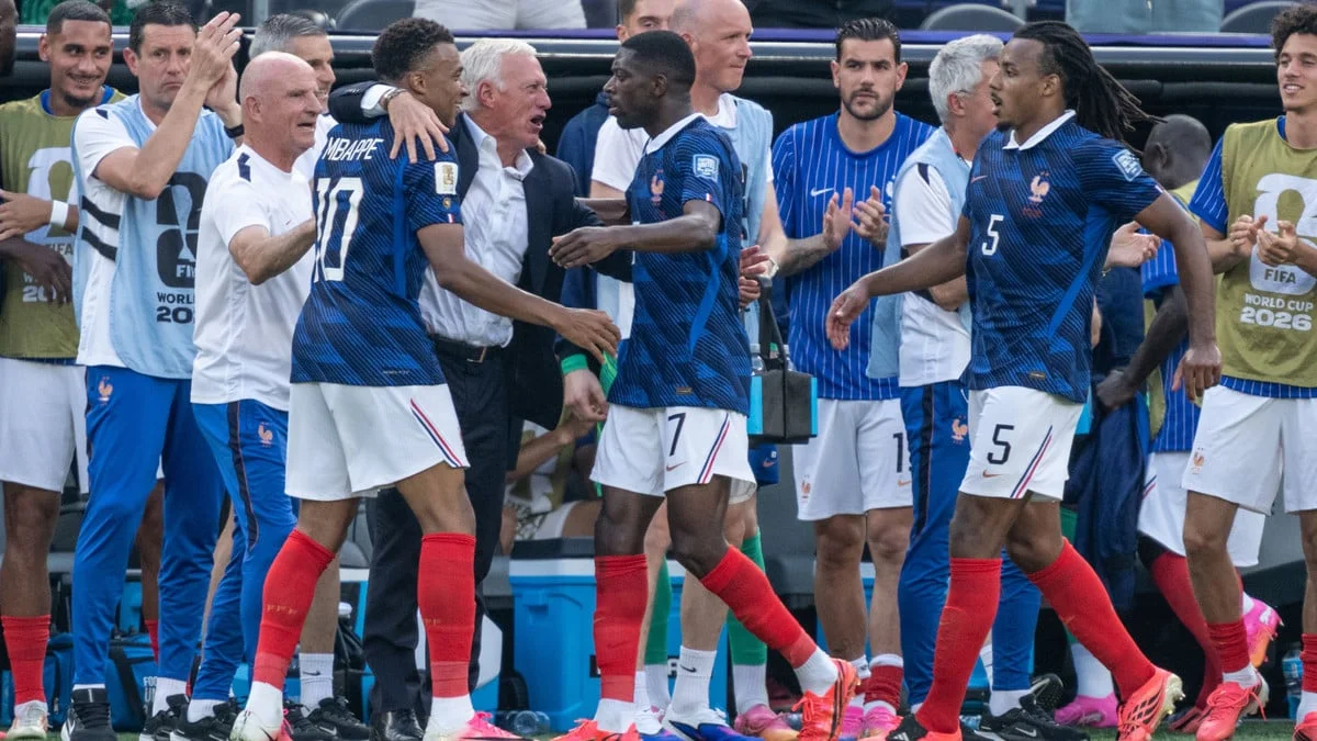 Didier Deschamps en deuil : «Il ne sera jamais tout seul», la déclaration forte de Kylian Mbappé !