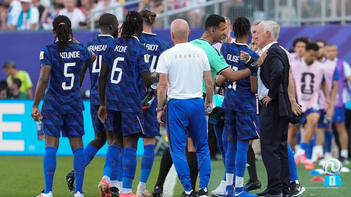 Coupe du Monde 2026 : Grosse bagarre avec le Paraguay, la réaction surprenante du  vestiaire de l’équipe de France