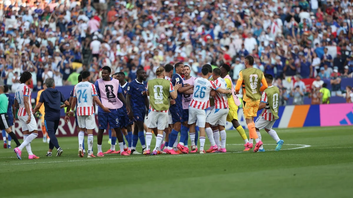 Coupe du monde 2026 - France/Paraguay : Le coup de gueule inattendu de Daniel Riolo ! 
