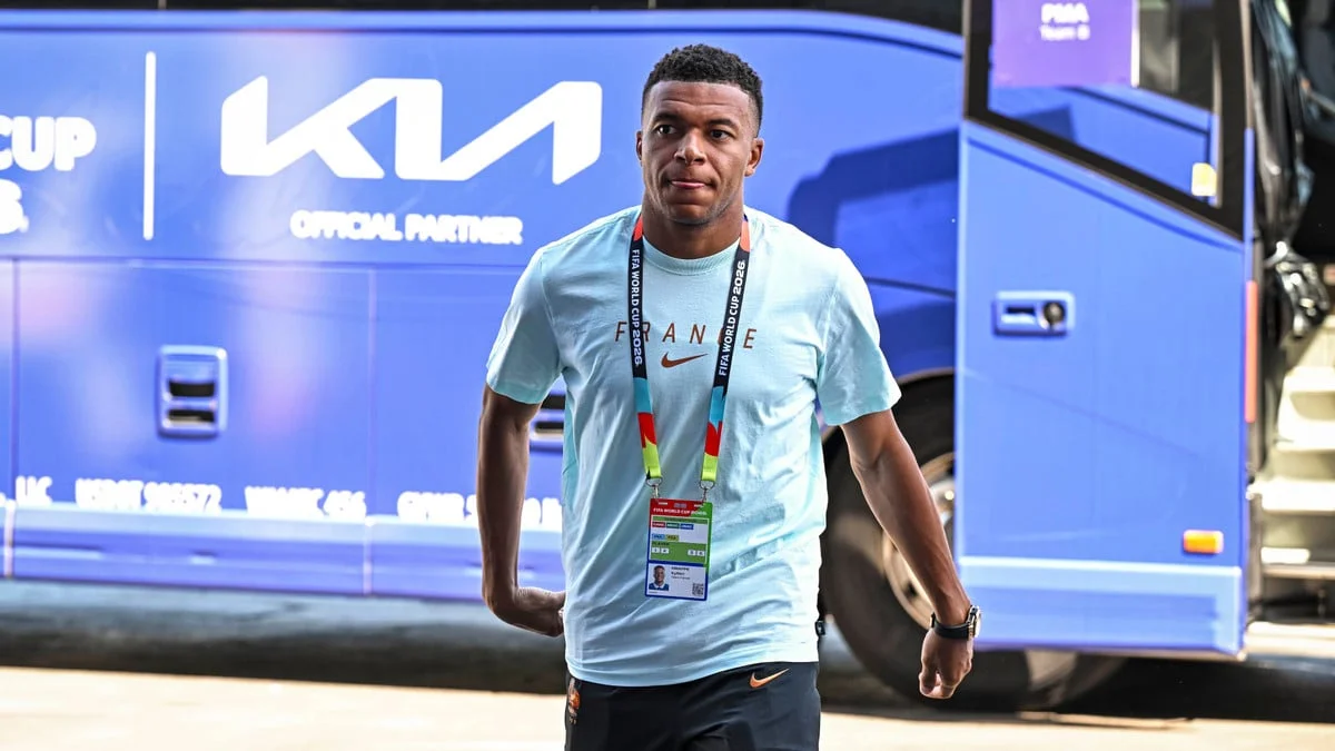«Raciste et xénophobe» : Une nouvelle sénatrice paraguayenne s'en prend à Kylian Mbappé 
