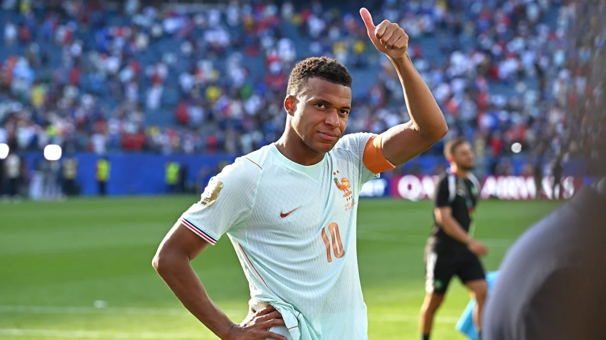 Équipe de France : Djibril Cissé révèle ce qu’il manque à Kylian Mbappé pour être le plus grand !