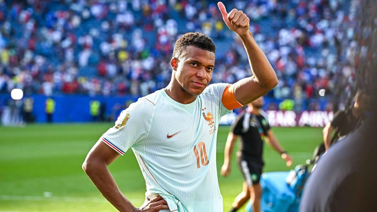 Equipe de France : «Le meilleur de l’histoire», la grande annonce de Daniel Riolo sur Kylian Mbappé !