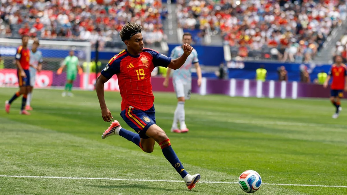 Coupe du monde 2026 - «Il va peut-être faire une Zidane 98» : Le scénario redouté avec Lamine Yamal pour France/Espagne !
