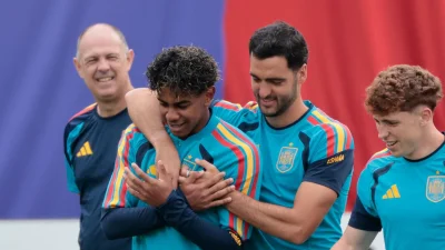Coupe du monde 2026 - France/Espagne : Lamine Yamal se fait frapper par ses coéquipiers 