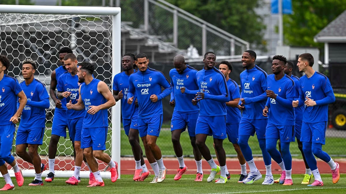 Transfert bouclé au PSG : Les joueurs de l’équipe de France ont été mis dans la confidence !