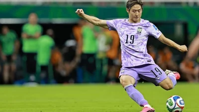 PSG - Remplaçant de Griezmann, grande vedette de l'été, transfert à 35M€ : L'Espagne est en folie pour l'arrivée de Lee Kang-In ! 