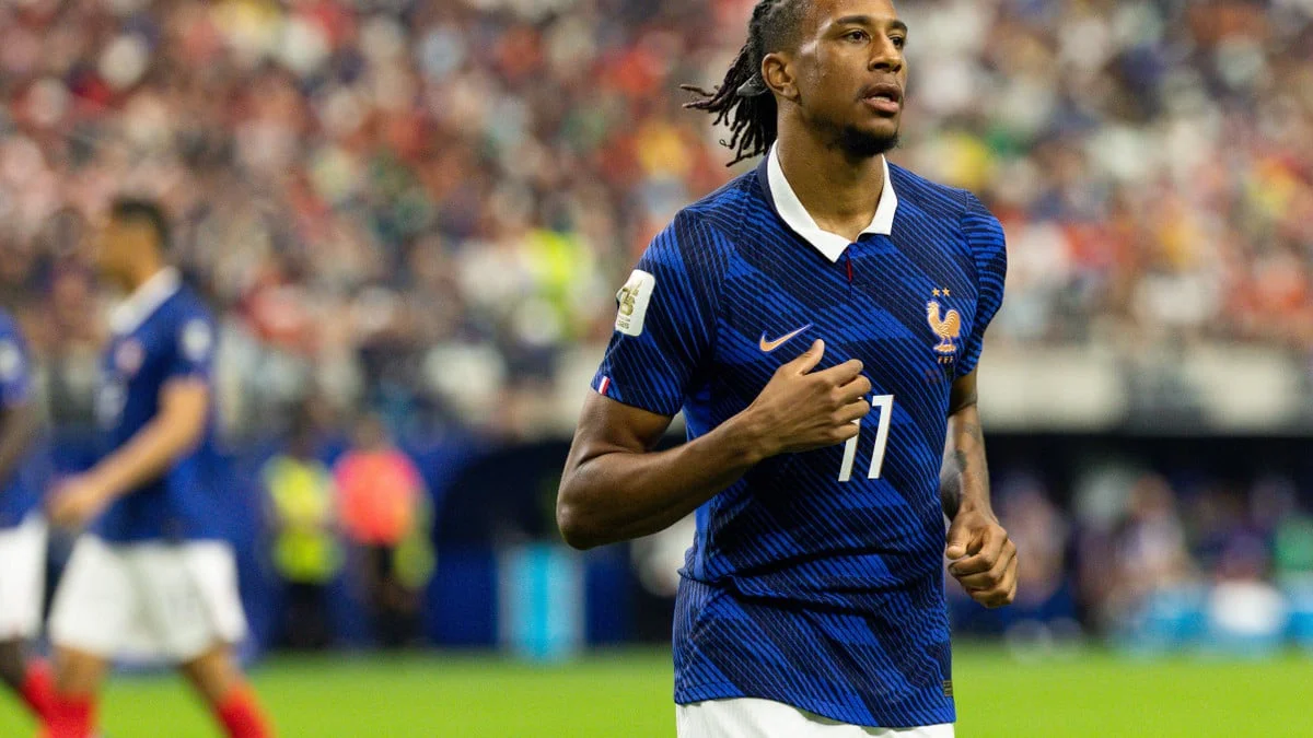 Le PSG refuse le transfert de Michael Olise : Voilà les deux joueurs que Luis Enrique préfère recruter !