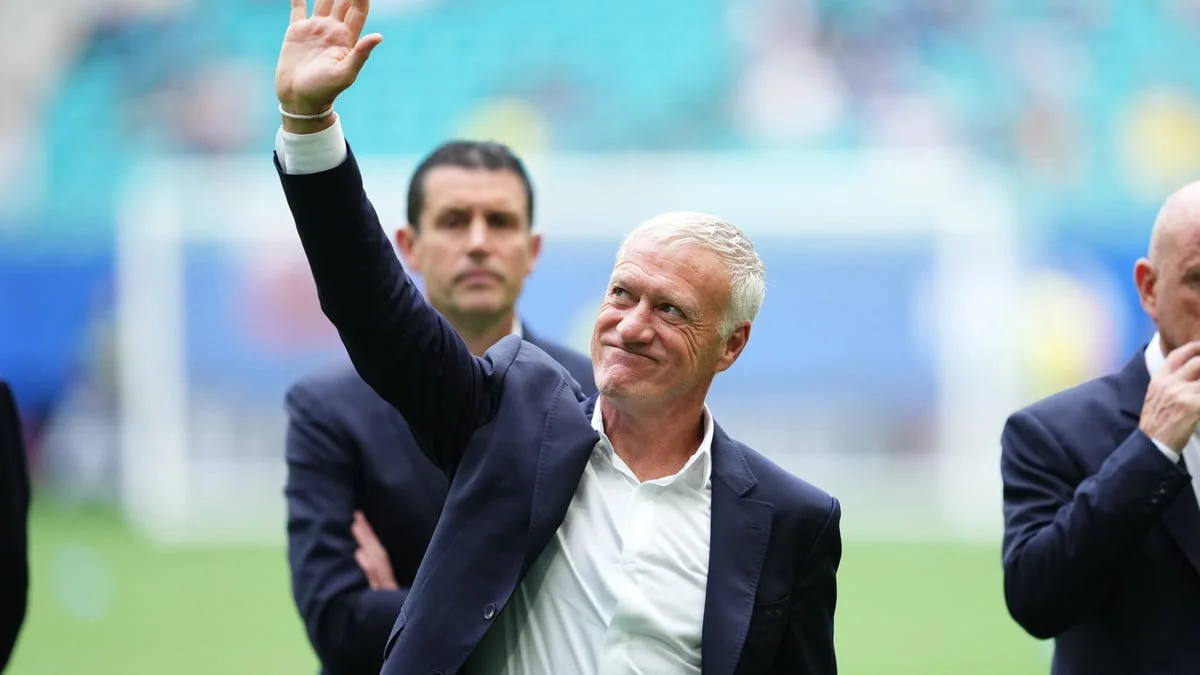 C'est fini pour Didier Deschamps : «Le coach laissera une trace indélébile», le dernier hommage de l'équipe de France
