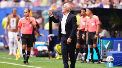 Equipe de France - «Une belle peau de banane à Zidane» : La sortie de Deschamps qui ne passe pas...