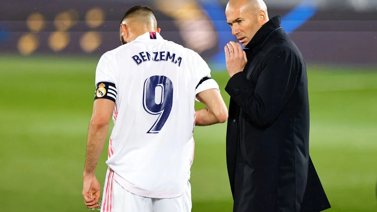 Karim Benzema de retour en équipe de France avec Zidane ? Une première réponse est lâchée : «Il n’a plus le niveau»