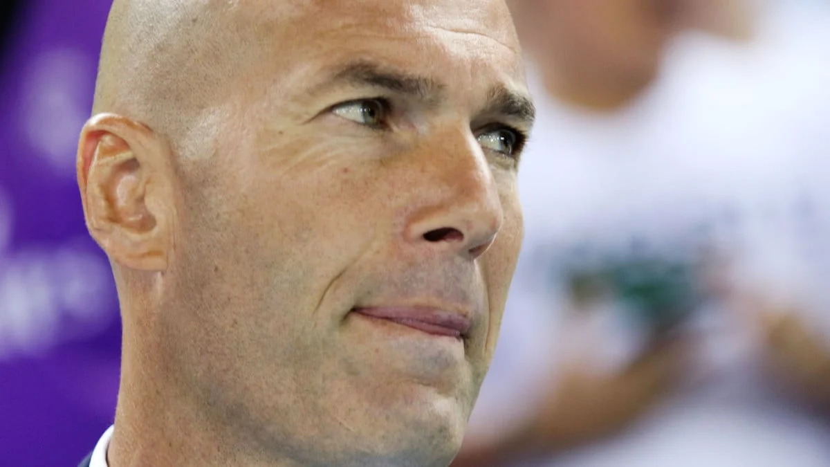 Zinedine Zidane et son salaire en équipe de France : Cette annonce devrait le rassurer au plus haut point ! 