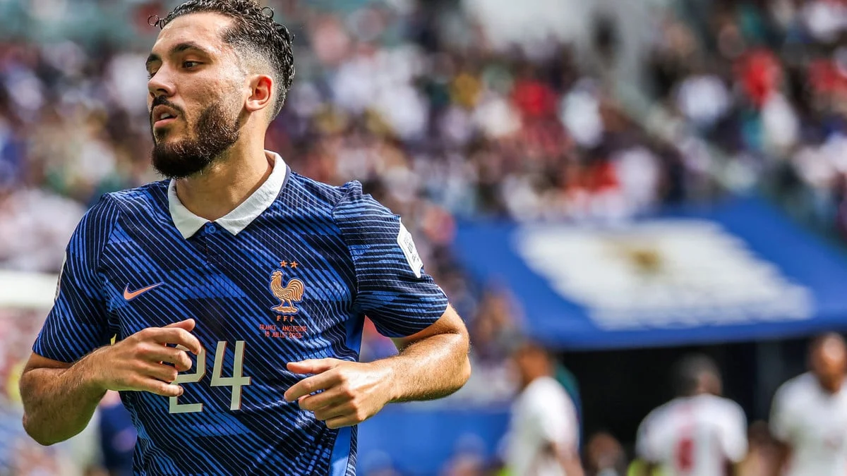 «J’ai peur qu’il n’y arrive pas» : Christophe Dugarry s'inquiète sérieusement pour Rayan Cherki !