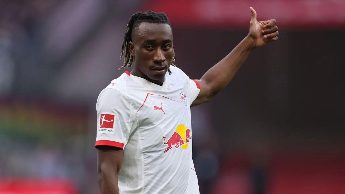 Mercato : Transfert à 120M€, voilà pourquoi le PSG doit absolument signer le phénomène Yan Diomandé !