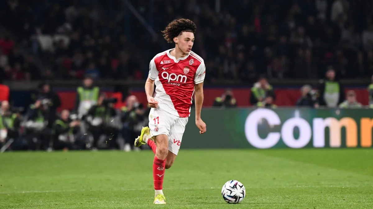 Maghnes Akliouche bientôt au PSG : La qualité «exceptionnelle» que personne ne soupçonne chez le joueur de l’équipe de France !