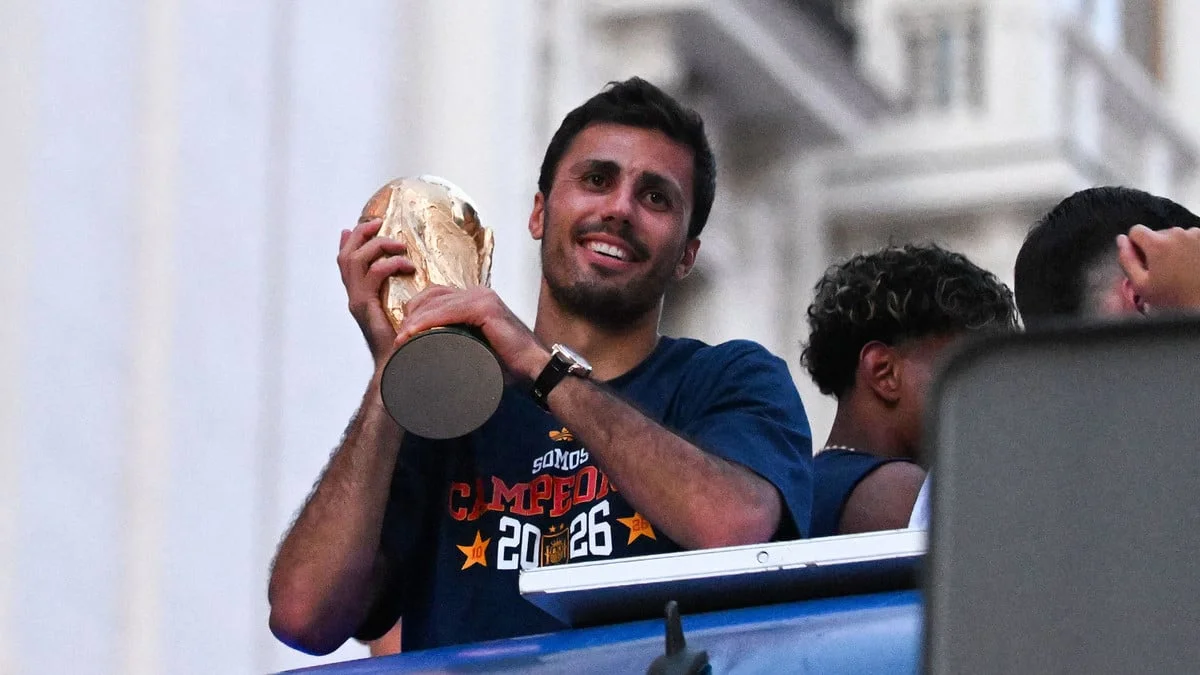 Luis Enrique veut signer Rodri : L’arrivée du Ballon d’Or 2024 pourrait changer beaucoup de choses au PSG !