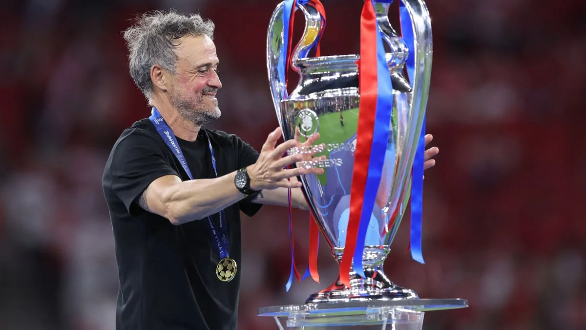 Luis Enrique n’est pas éternel : Voici les 5 entraîneurs qui pourraient le remplacer au PSG selon l’IA !