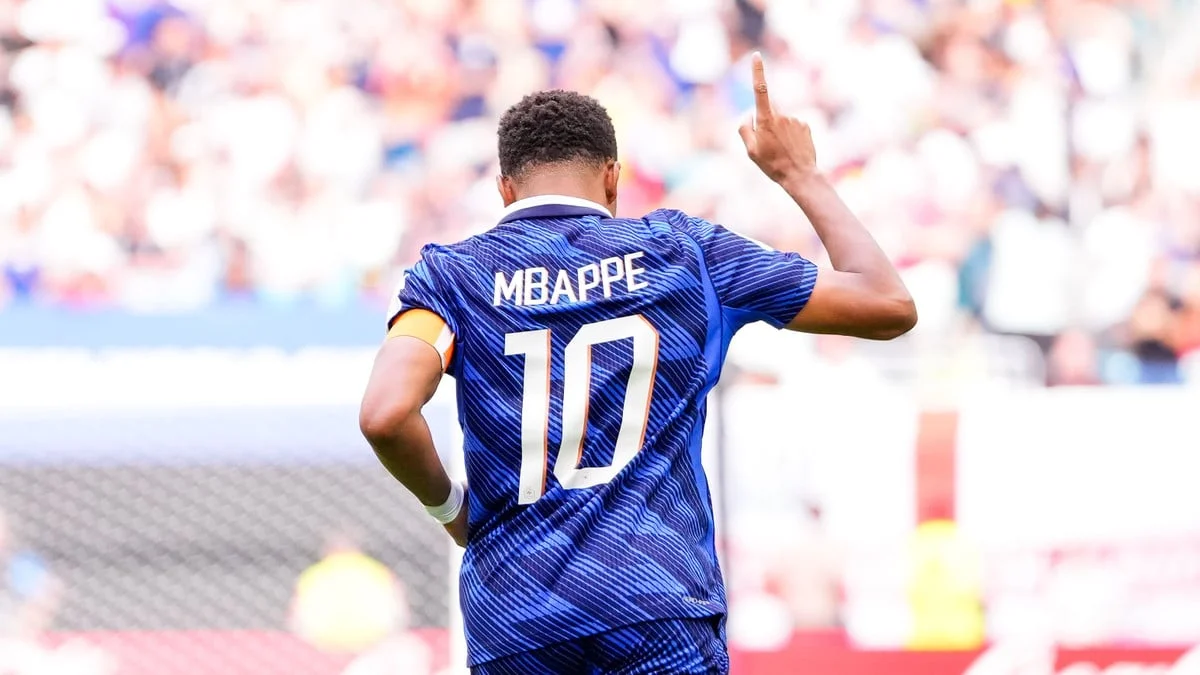 Révélations dans l'After Foot sur la lettre ouverte de Kylian Mbappé : «La réalité, c'est que ça ne vient absolument pas de lui»