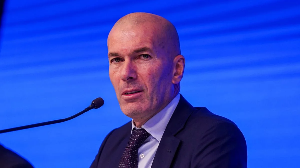 Didier Deschamps en plein malaise avec la FFF : «Il est bien réel», un journaliste confirme des tensions après l’arrivée de Zinédine Zidane en équipe de France