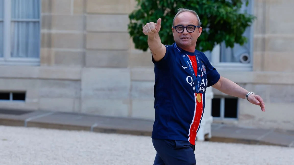 «Je dois passer totalement inaperçu en me déguisant» : Luis Campos dévoile ses méthodes surprenantes pour le mercato du PSG, «j’ai déjà mis une fausse moustache»