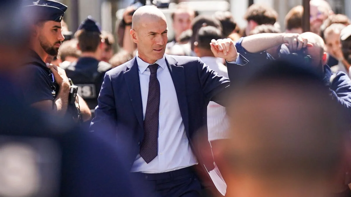 France/Italie : 20 ans après le coup de tête, les places sont chères pour la première de Zidane sélectionneur au Stade de France !