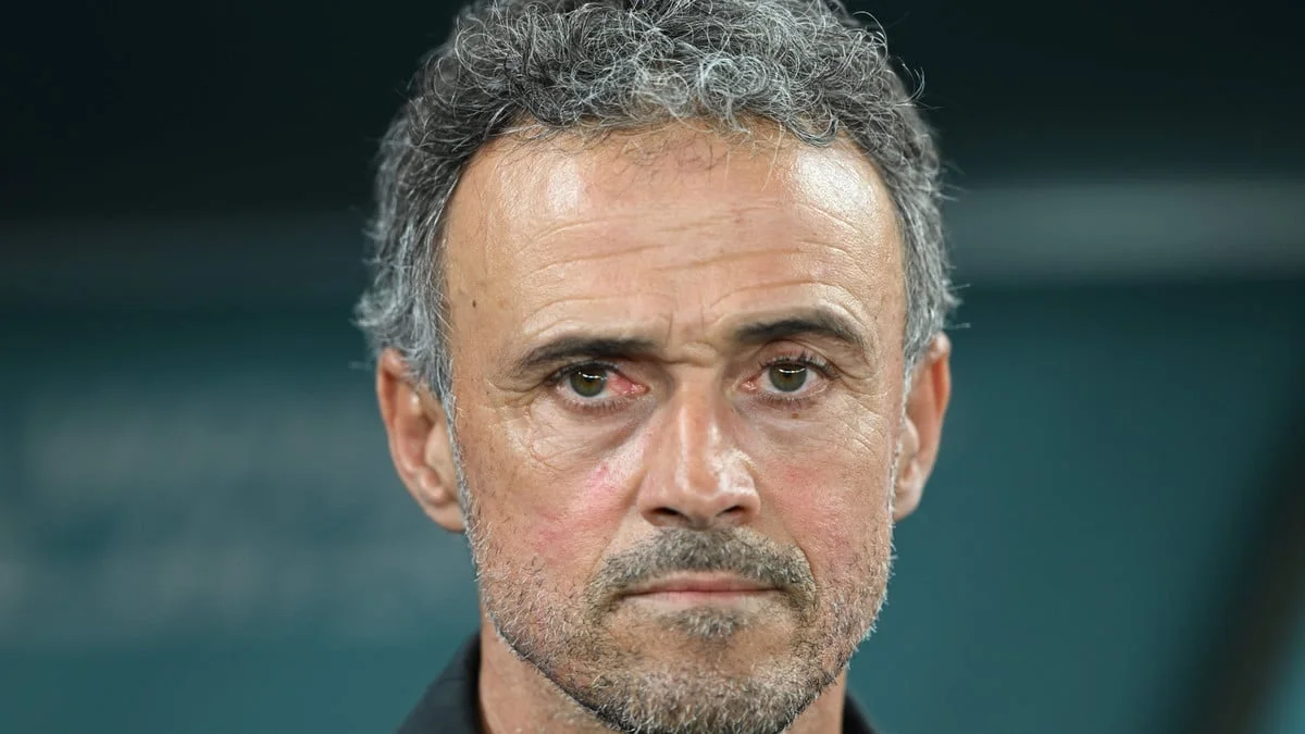 PSG : «Je lui aurais mis deux ou trois biscottes dans la gueule», quand Luis Enrique s’éclatait complètement en live il y a quelques années !