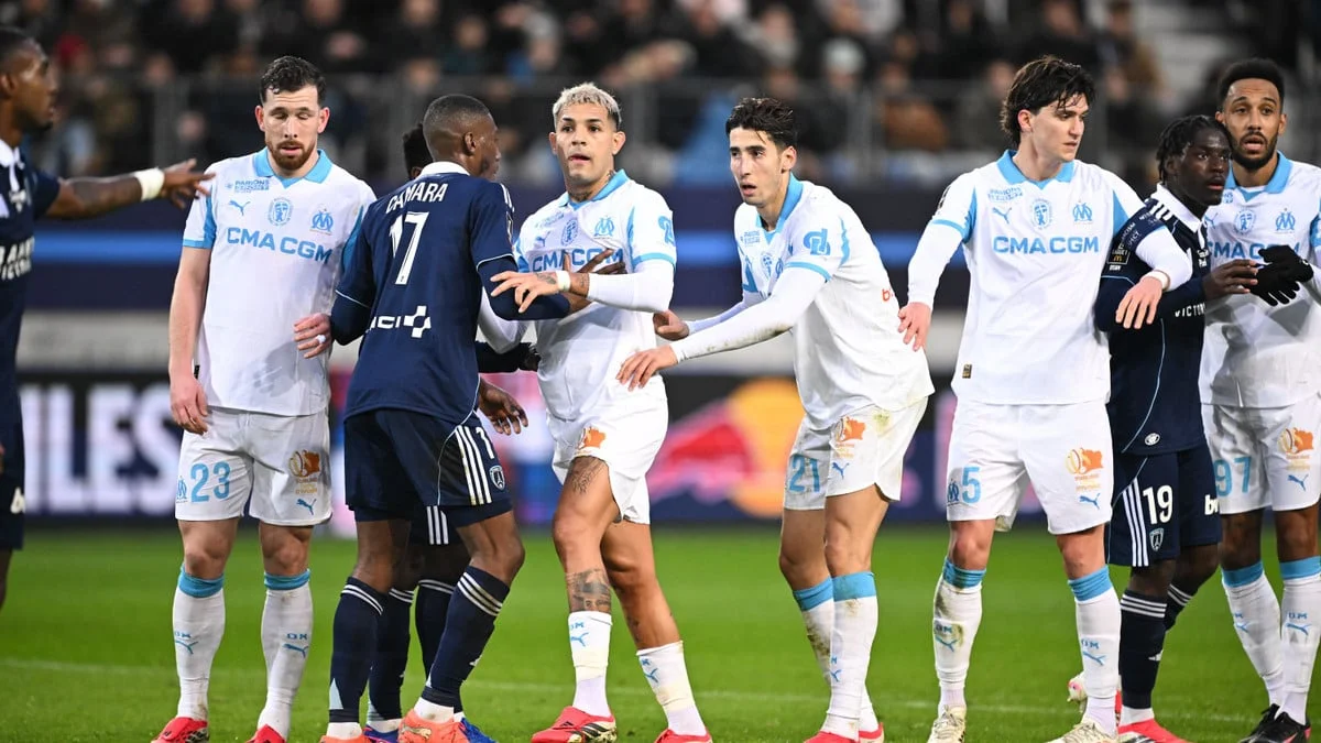 «Arrête de me casser les c*uilles : Quand un joueur de l’OM s’embrouille… avec sa propre mère !