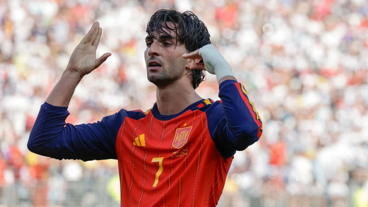 Transfert au PSG ou prolongation au FC Barcelone : Ferran Torres sort enfin du silence et laisse planer le doute sur son avenir !