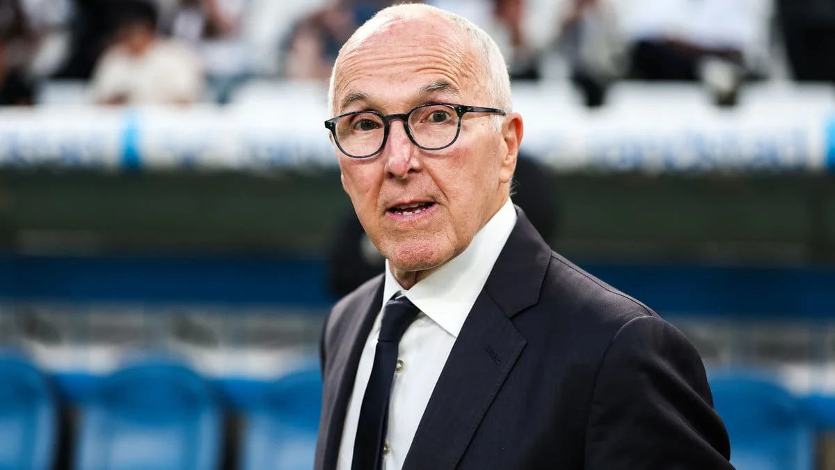Une décision de Frank McCourt vire à la catastrophe : Le mercato de l’OM provoque de nouvelles tensions en pleine crise financière ! 