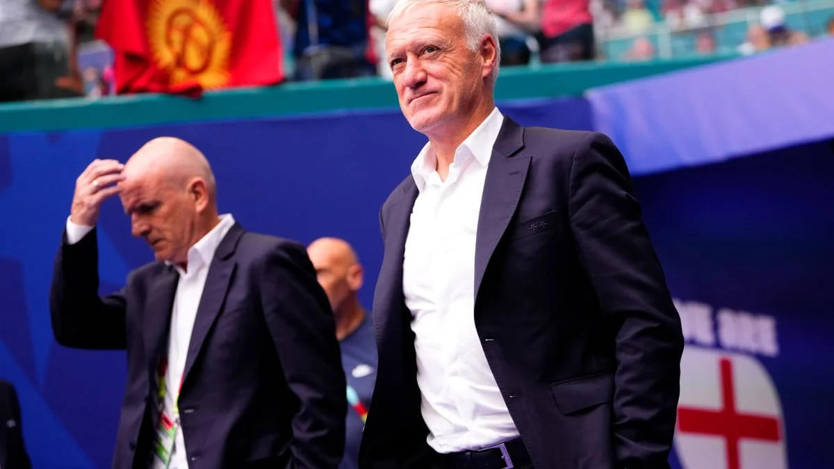 Didier Deschamps abandonné en pleine Coupe du monde : «La FFF était déjà passée à Zinedine Zidane»
