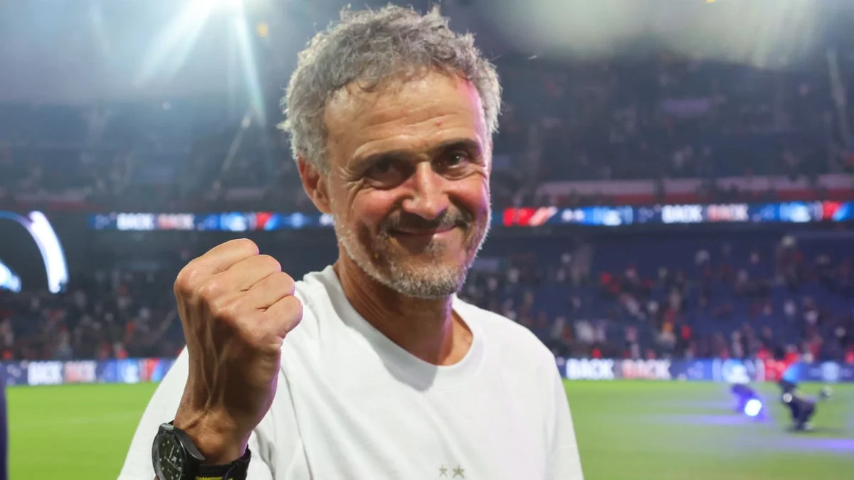 PSG : Deux gros transferts bouclés en 2027 ? L'IA prédit déjà les deux joueurs qui pourraient rejoindre Luis Enrique !