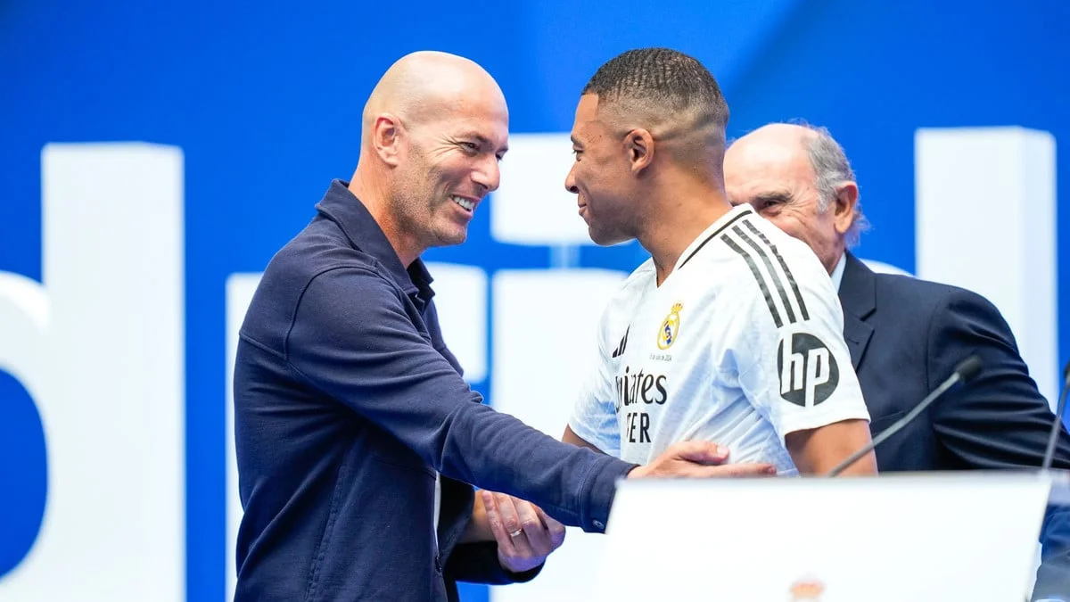 «Je ne sais pas pourquoi j’ai dit ça...» : Kylian Mbappé raconte sa première rencontre avec Zinédine Zidane (et c’est très drôle)