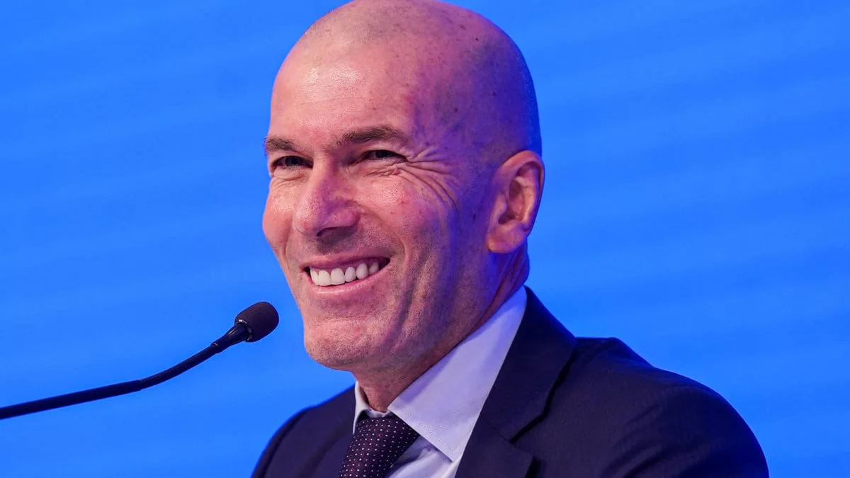 Olise, Doué, Cherki… Zidane a déjà choisi ses chouchous en équipe de France ? L’IA annonce des surprises sans Kylian Mbappé ! 
