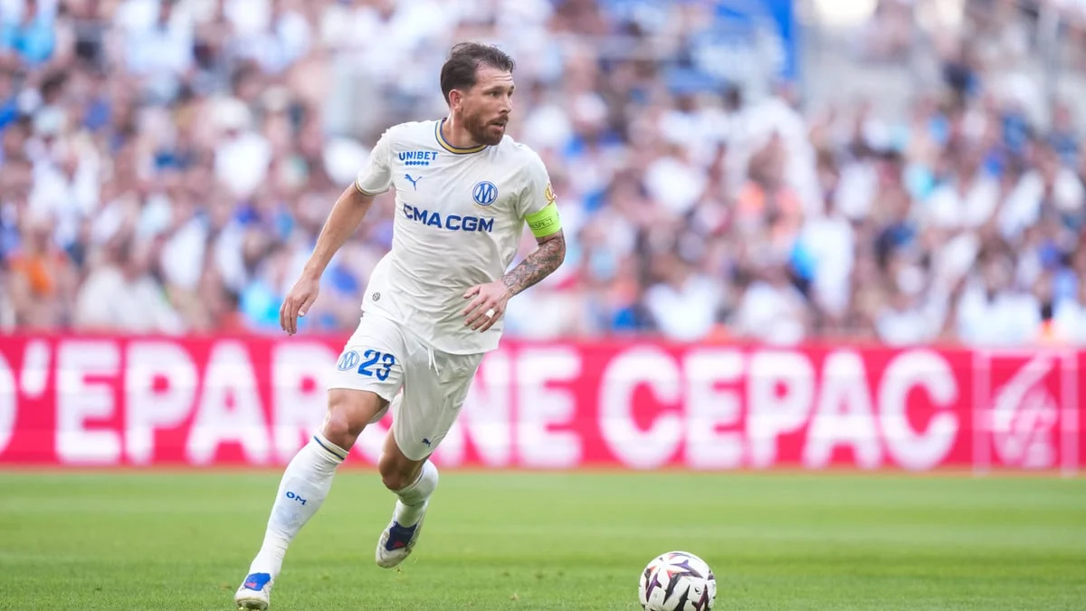 L'OM voit ce joli chèque lui passer sous le nez : Le joueur le mieux payé du club refuse de partir, son transfert est annulé à la dernière minute !