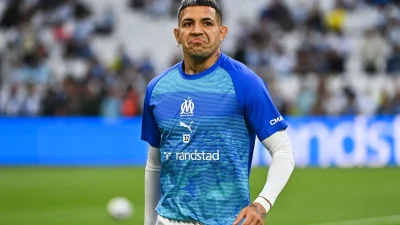«Ce fils de p*te fait comme Leo Messi au PSG» : Sur le point de rapporter gros à l'OM, Facundo Medina raconte son clash avec des supporters !