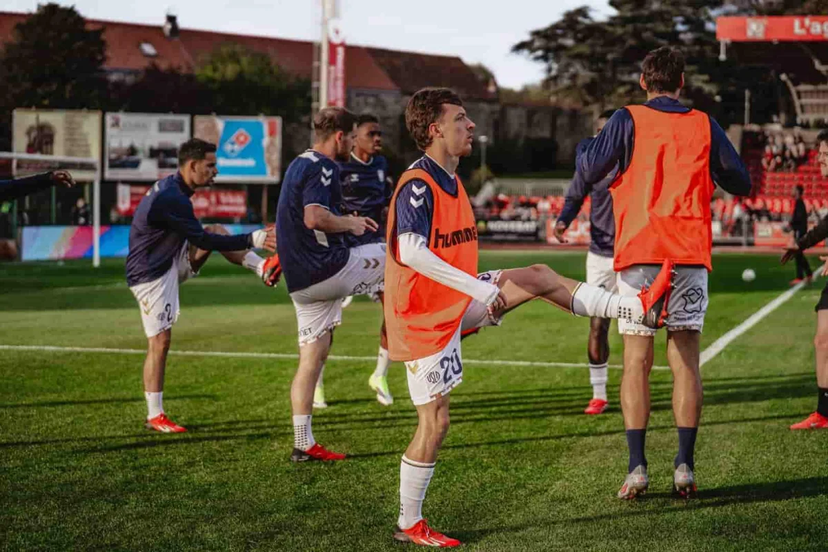 Trophées UNFP : Enzo Bardeli (ex-LOSC) meilleur joueur de Ligue 2 ?