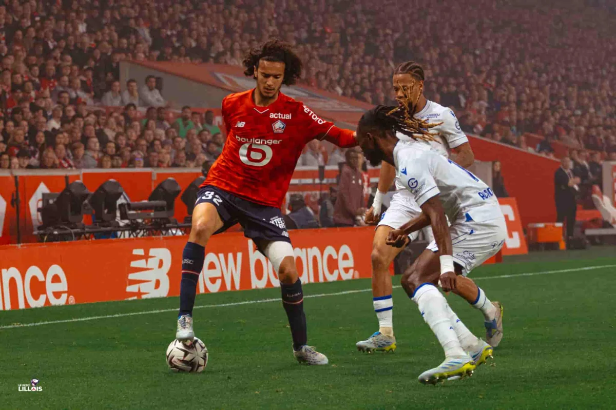 Surpris par l’AJ Auxerre, le LOSC poussé en Ligue des Champions par le RC Lens et l’OM