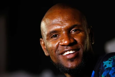 Éric Abidal (ex-LOSC) remercié par Al Wasl