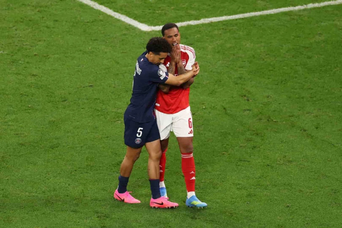 « Je voulais le prendre dans mes bras » : Gabriel Magalhães (ex-LOSC) soutenu après son manqué en Ligue des Champions
